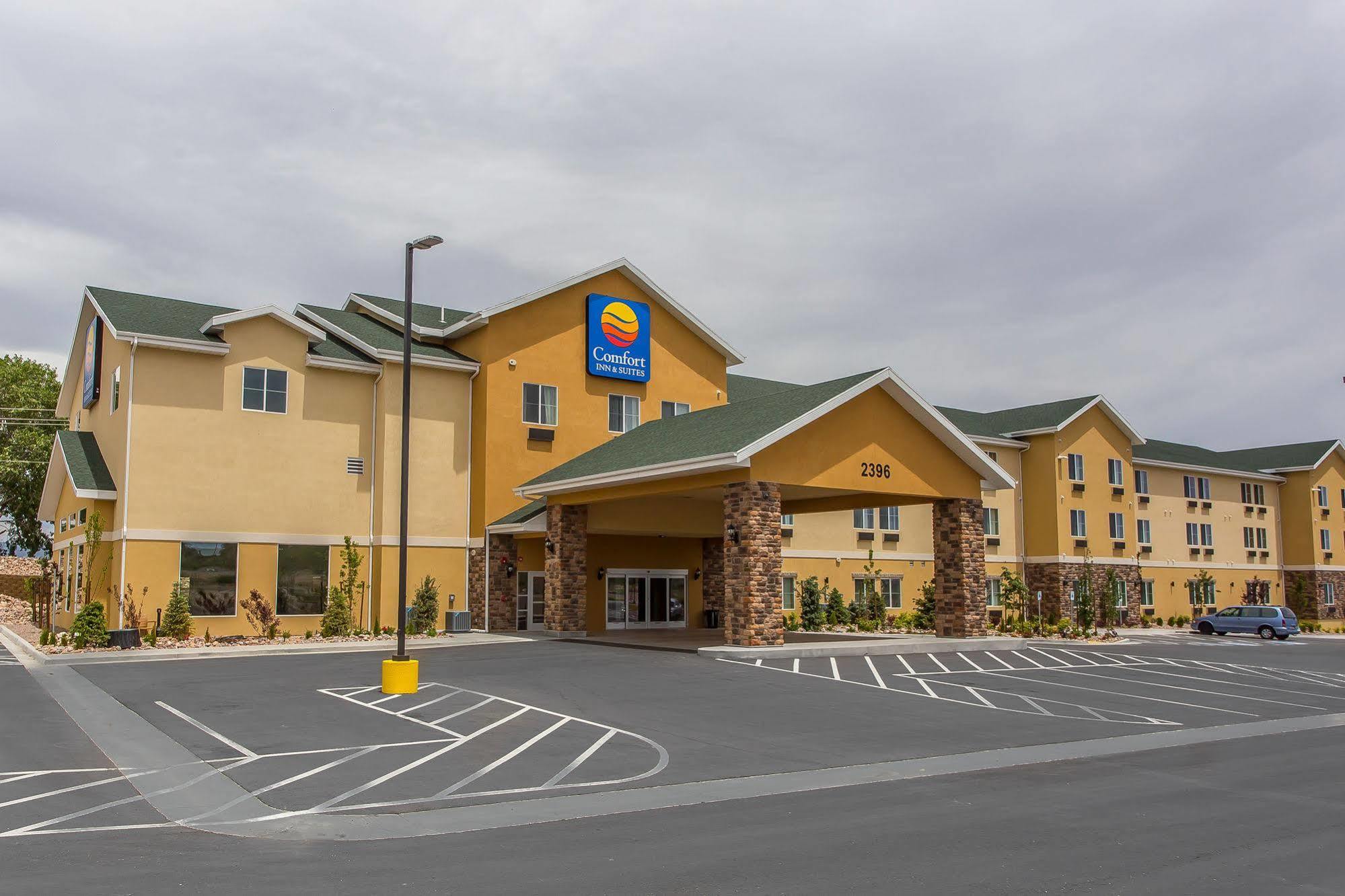 Comfort Inn & Suites Vernal - National Monument Area Екстериор снимка