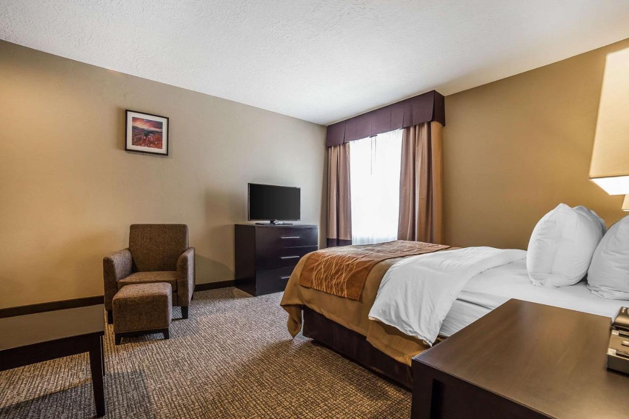 Comfort Inn & Suites Vernal - National Monument Area Екстериор снимка