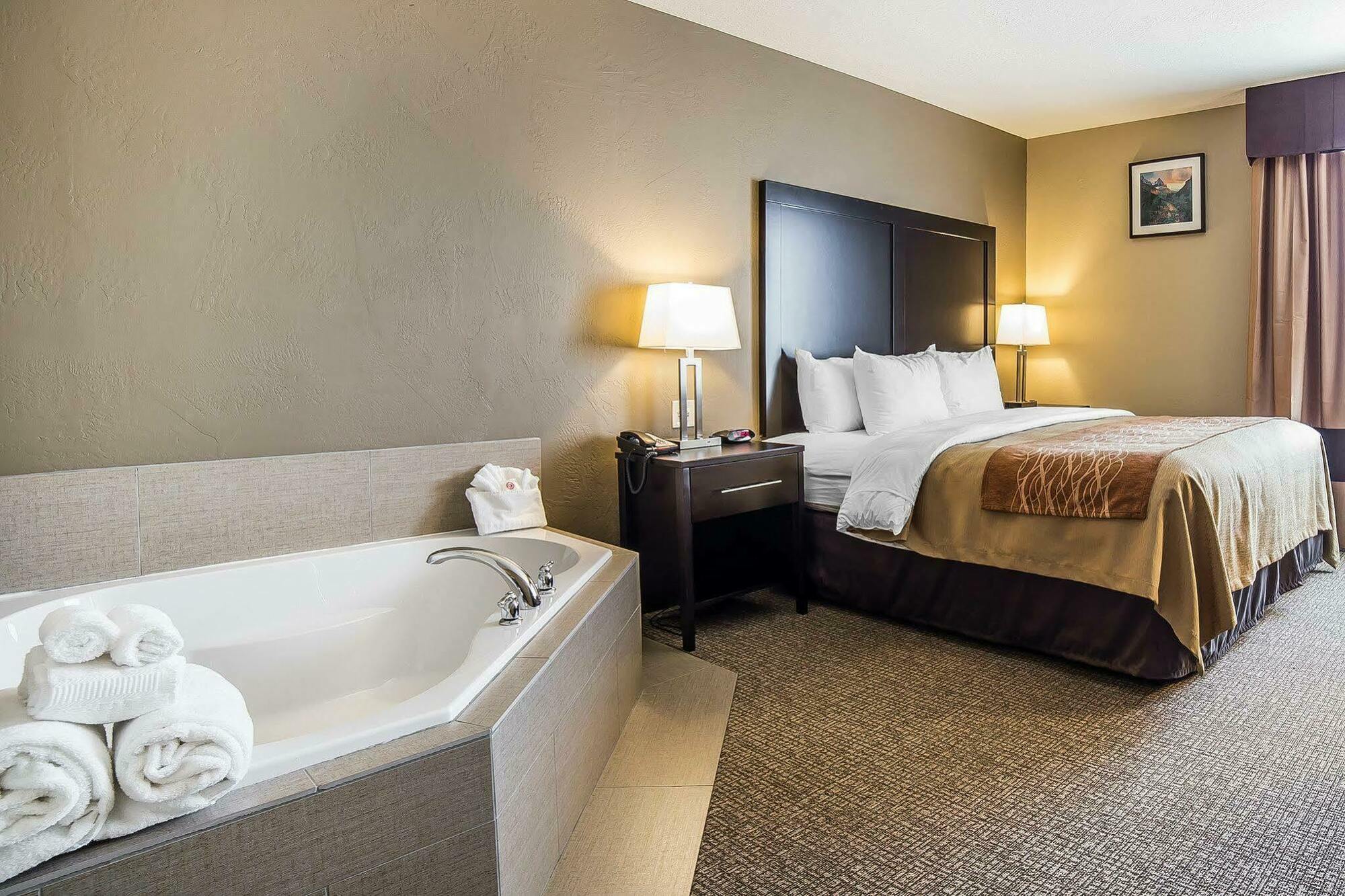 Comfort Inn & Suites Vernal - National Monument Area Екстериор снимка